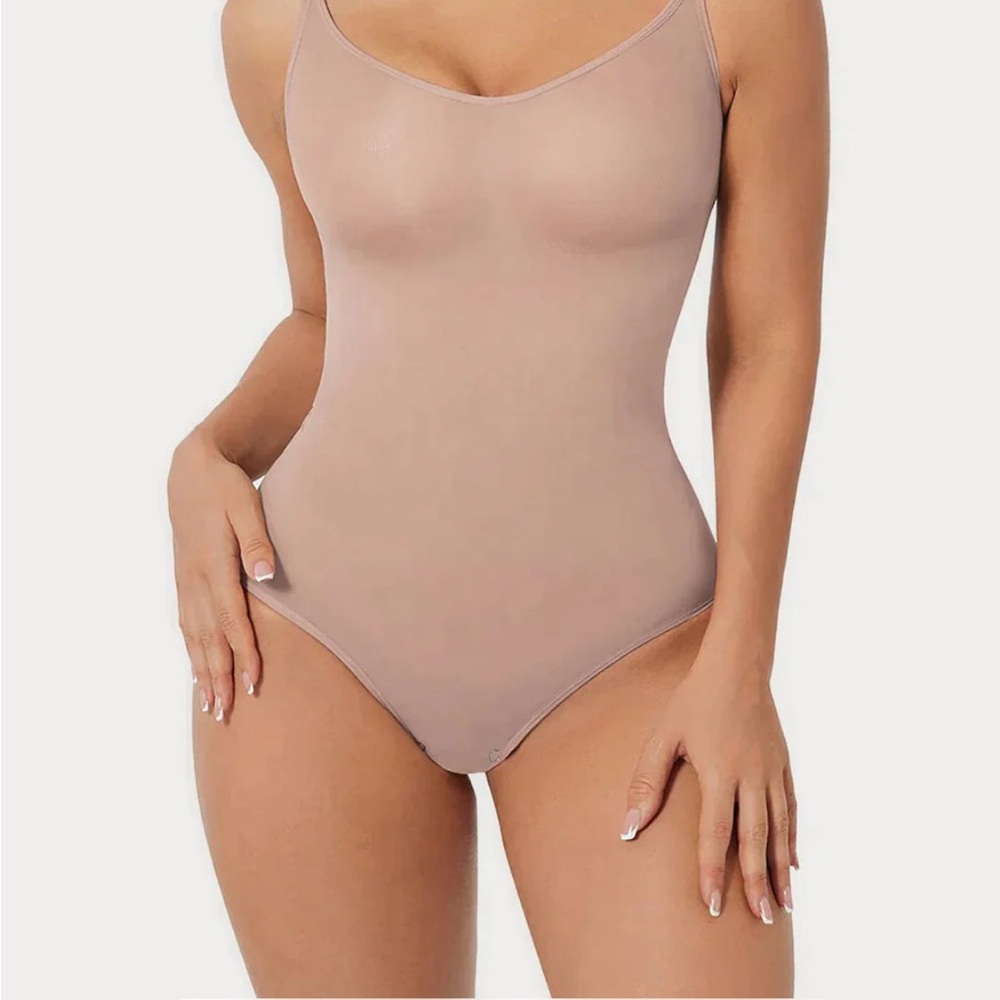 NWT HeyShape M Snatched Shapewear in Nude